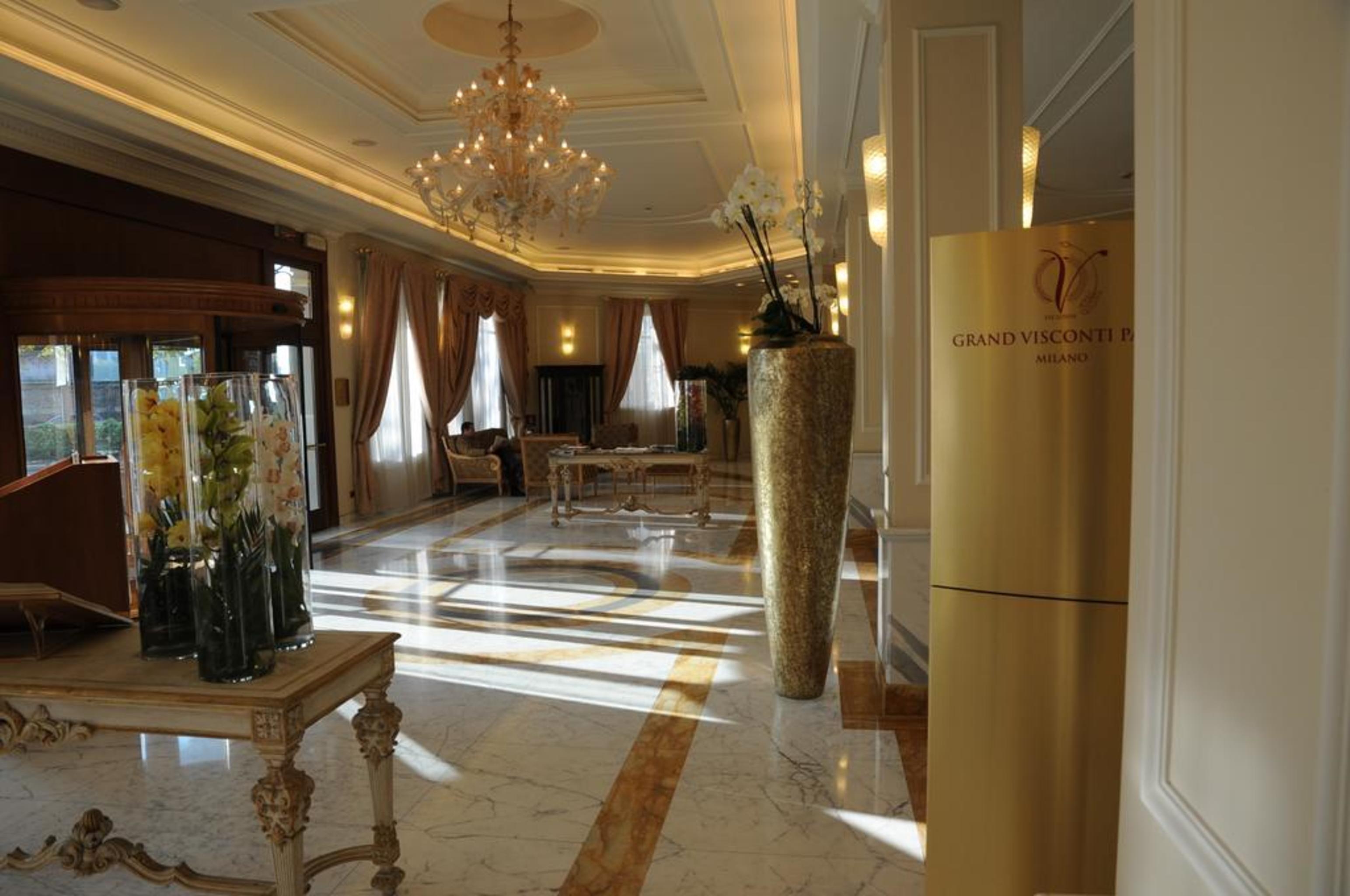 维斯康蒂皇宫豪华酒店 米兰 外观 照片